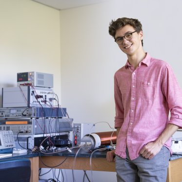 Scientist using MRI DNP equipment