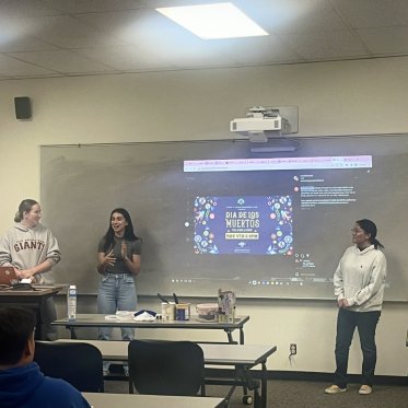 Saint Mary's Entrepreneurship Club Welcome Meeting