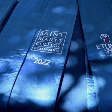 many stoles placed next to each other