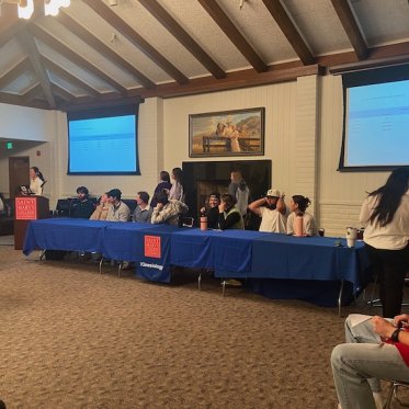 picture of many people sitting