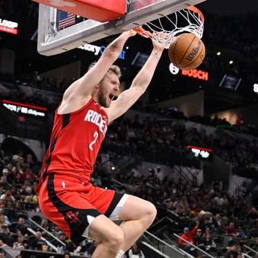 Jock Landale SMC Alumni and NBA Player