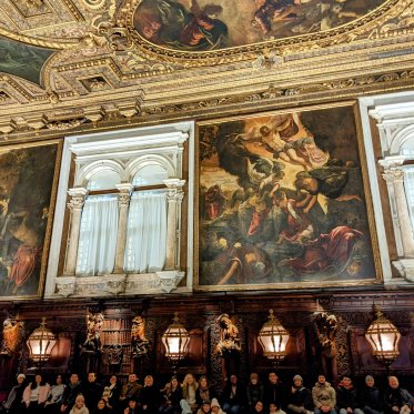 Students in museum in Venice