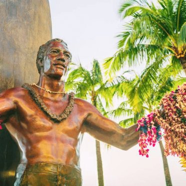 Duke Kahanamoku statue