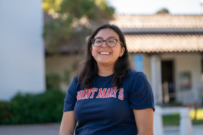 Xochilt Delgado portrait on campus