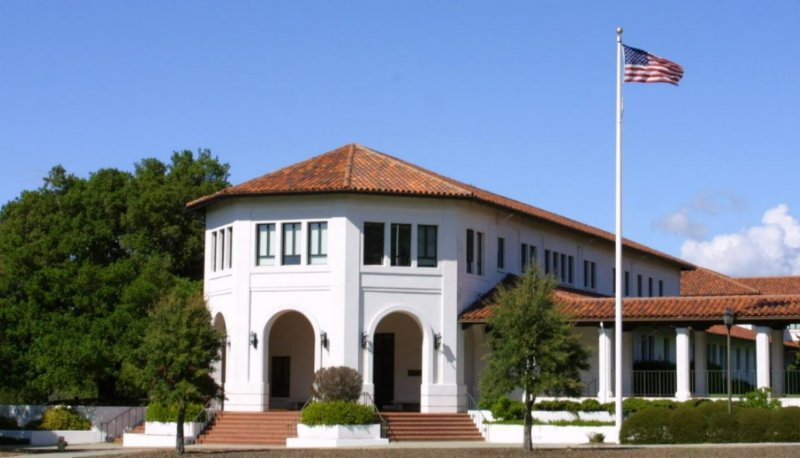 The American Flag flying on Saint Mary's College Campus