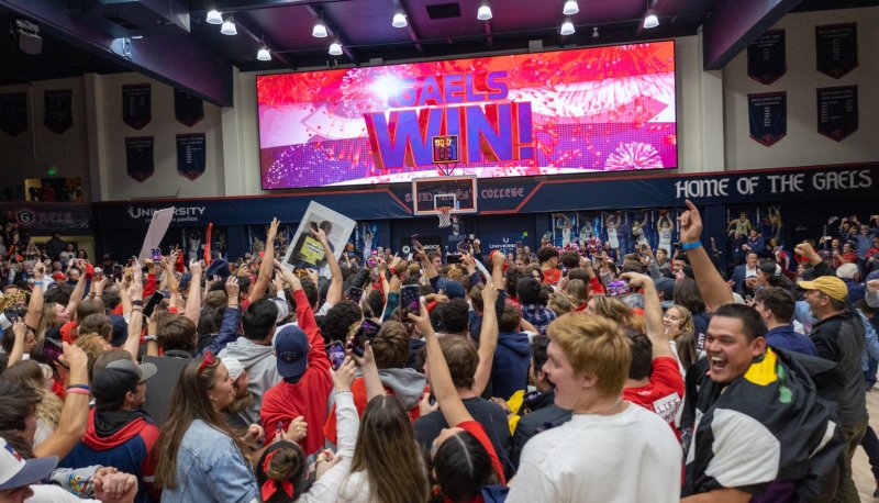 SMC students celebrating the basketball win over Gonzaga