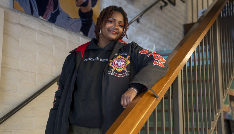 Jasmin Hill '23 in the Intercultural Center