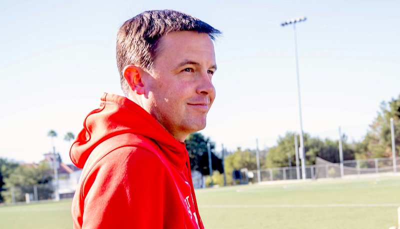 Women's cross country coach Marty Kinsey in 2018