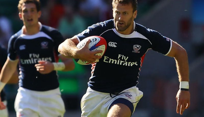 Kevin Swiryn '08 with the Dubai Agen