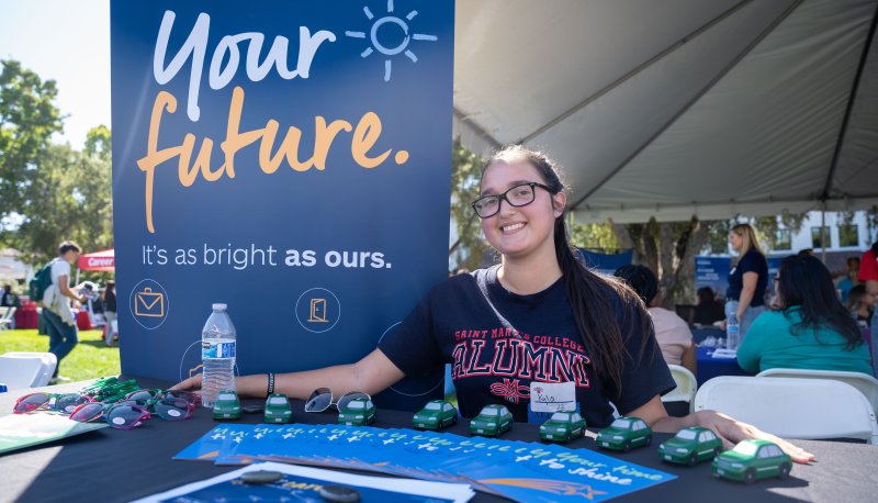 Career Fair photo_Navarro