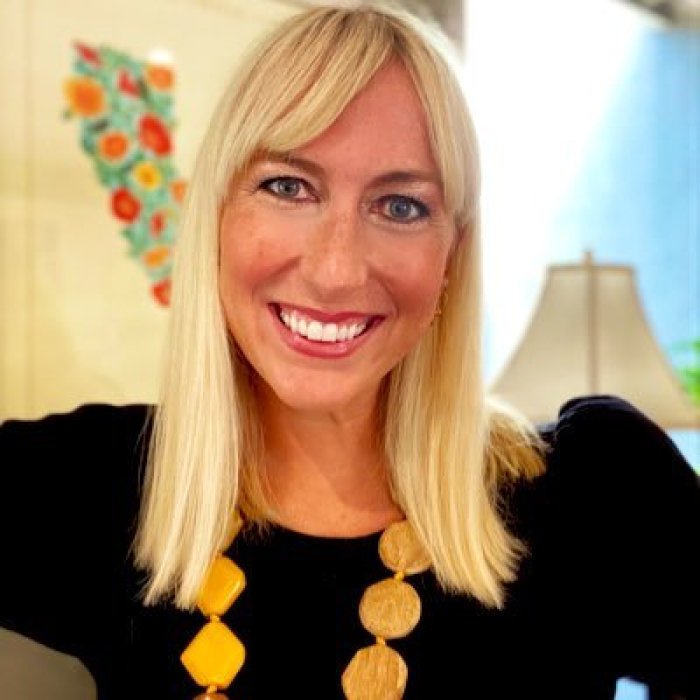 professor Meg Honey faculty profile