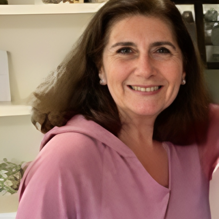 janet-carlson headshot