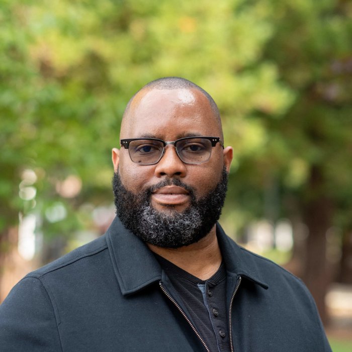 Headshot of Dr. Palmer