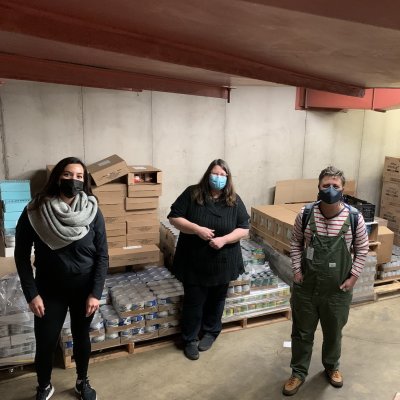 Alex Mitkovikj and other students with Krista (program director of Mercy Brown Bag Program)