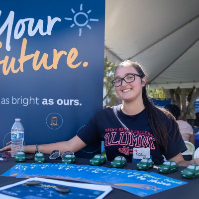Career Fair photo_Navarro