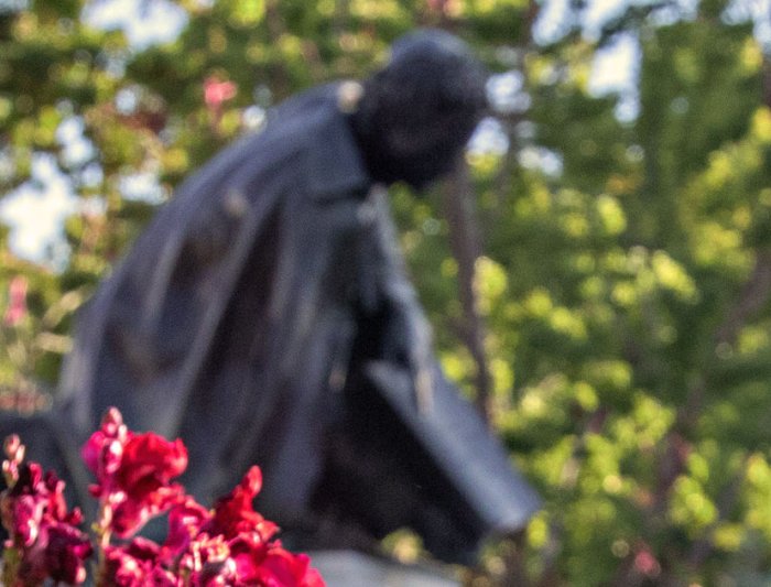 Photo of the De La Salle statue for EDBA 