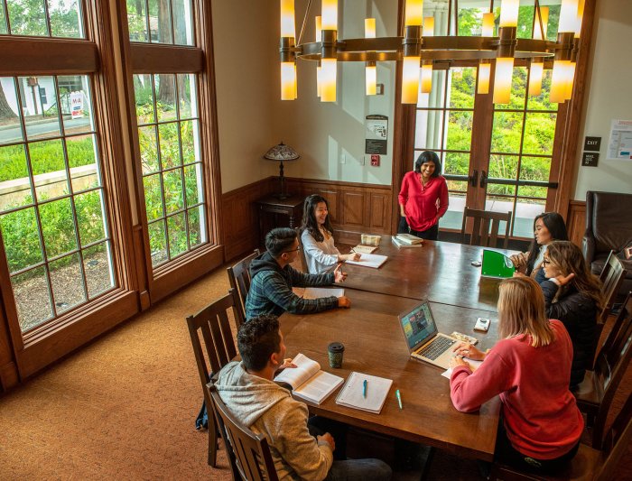 A Justice, Community, and Leadership classroom