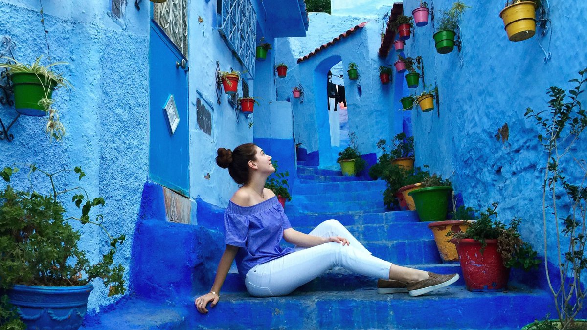 SMC student in a study abroad class