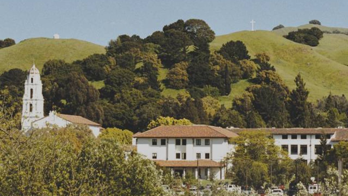 Saint Mary's College campus photo