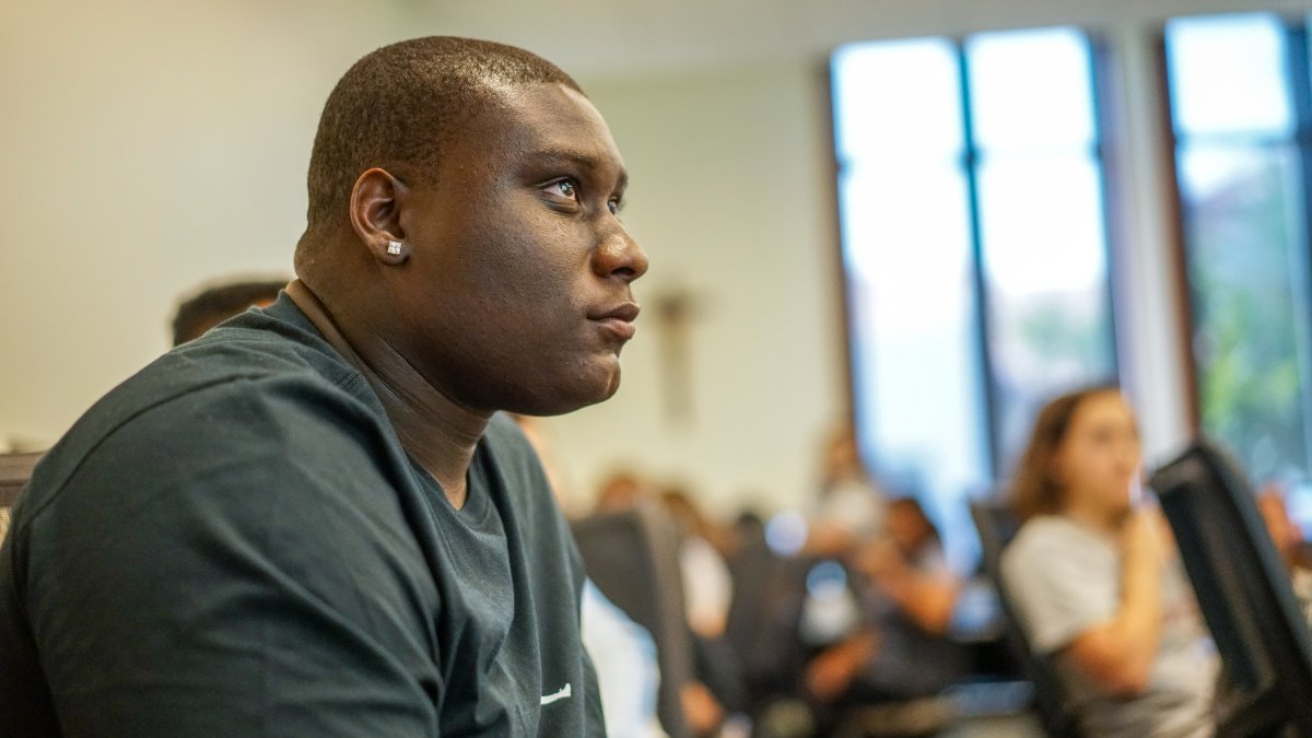 Phillip DeTonnancourt in graduate Kinesiology classes.