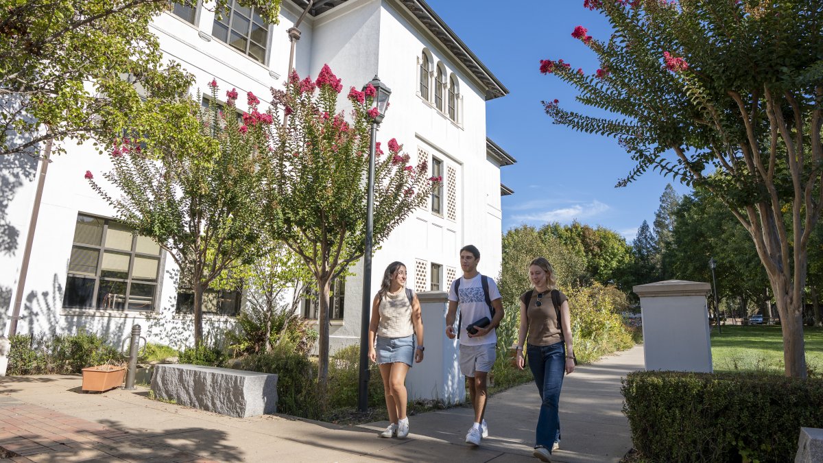 On campus + Online MS Finance