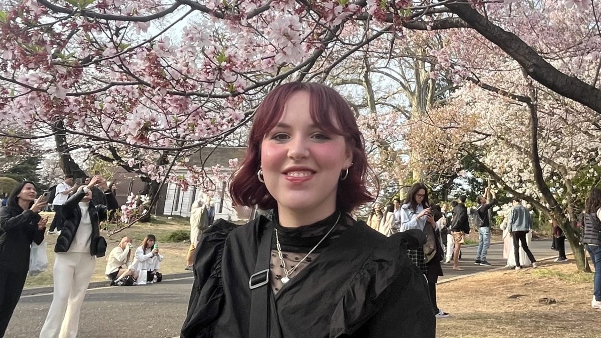 Cecilia Vanderveen '25 during cherry blossom season in Tokyo
