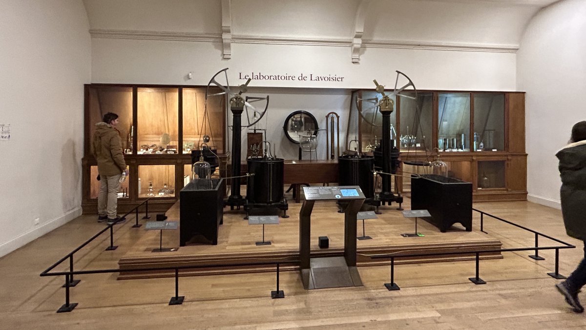 Lavoisiers Laboratory Recreation Paris